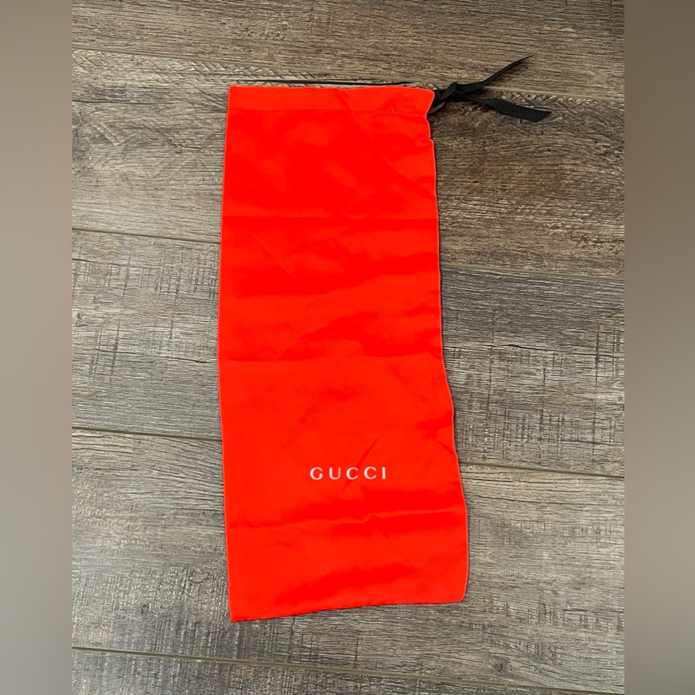 Gucci Red Satin Dust Bag with Black Drawstring – Shoe/Accessory Storage
